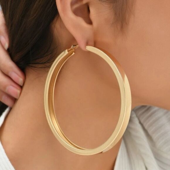 Y2K 90s Yellow Gold Filled Exaggerated Hoop Huggie Earrings - Picture 2 of 8